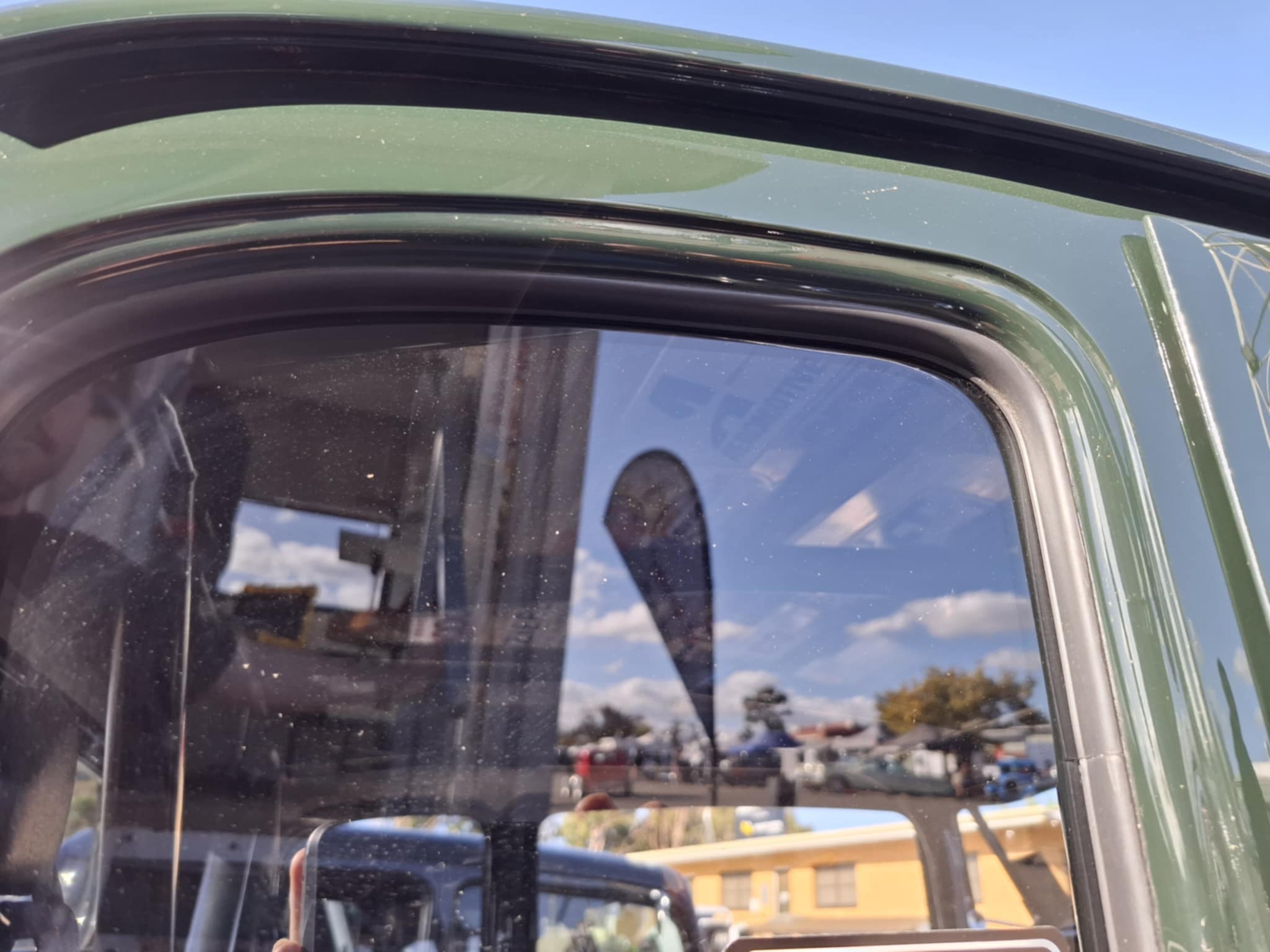 U channel rubber, universal for rear quarter & back windows - Image 4